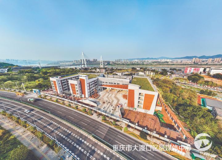 茄子溪中学改扩建项目 教学楼主体已竣工验收