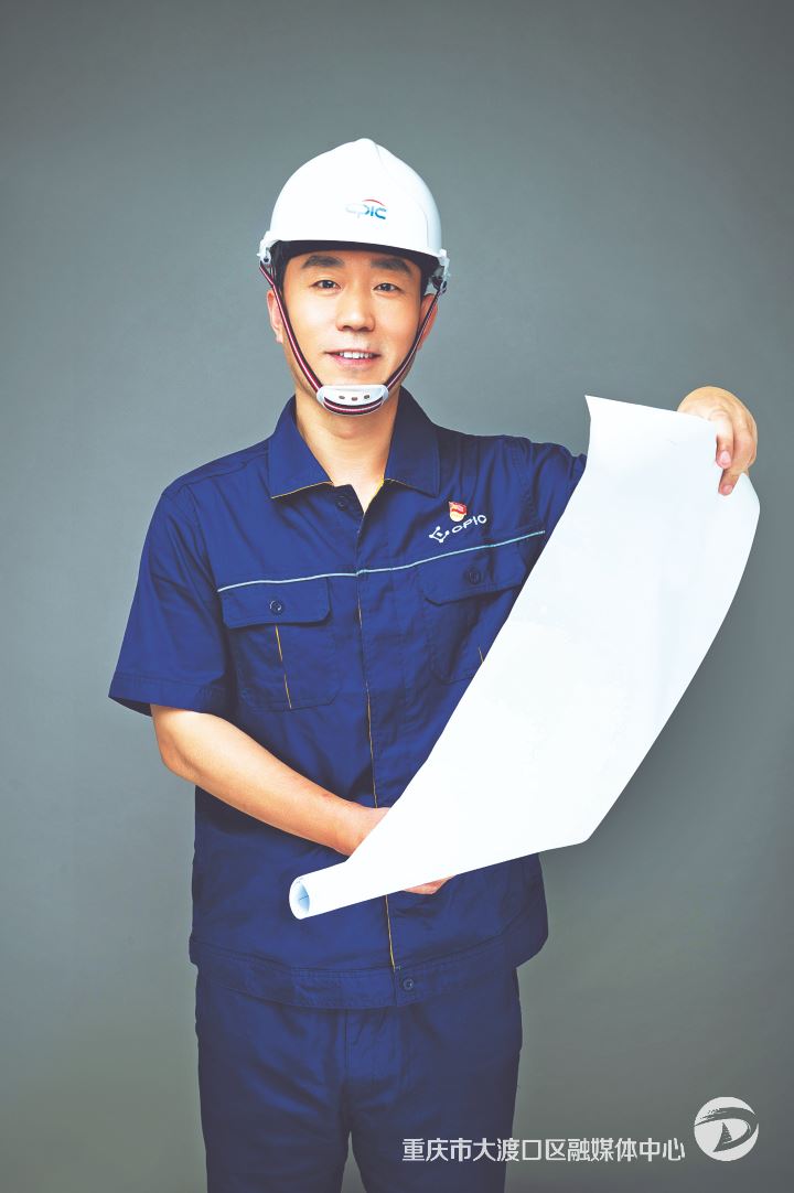 匠心铸就玻纤传奇 创新引领行业前行 —— 记全国劳动模范、国际复材窑炉技术专家杨平原