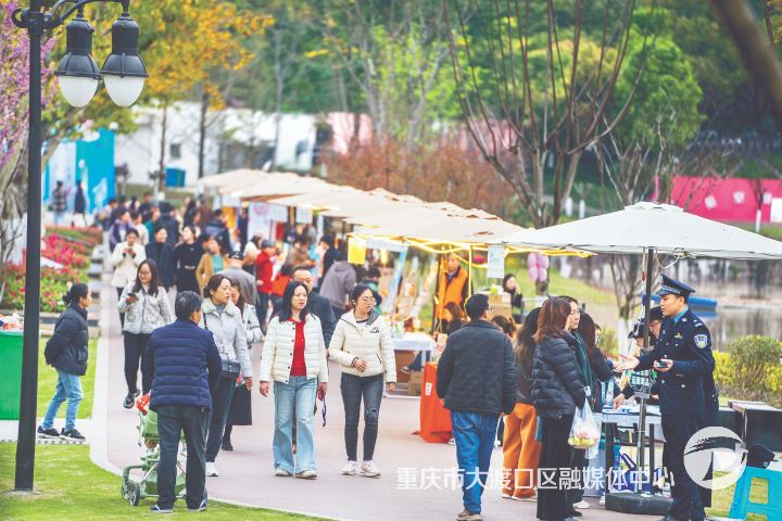 八桥镇：“音乐会+集市”带动消费8000万元