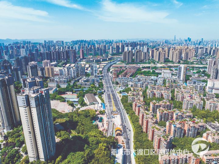 五台山立交至双山隧道项目实现临时开放交通 预计今年全面竣工