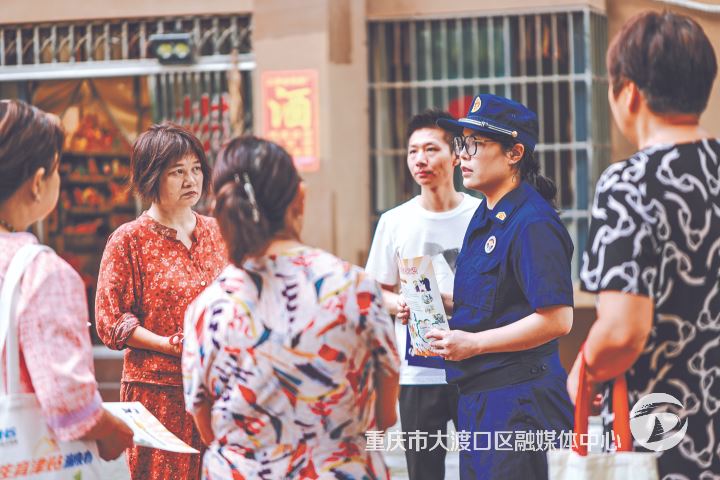 区消防救援局:守护平安之盾 铸就文明之光