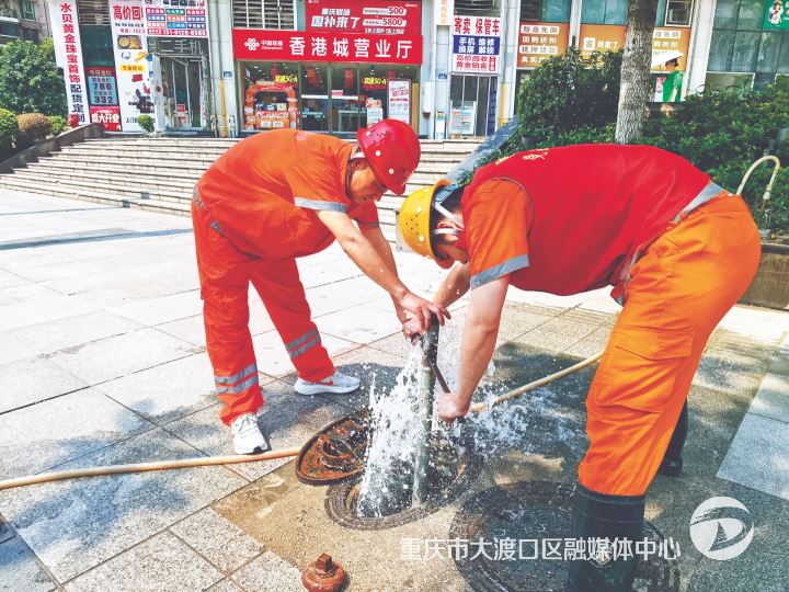 战高温保供水 让40万人用水无忧