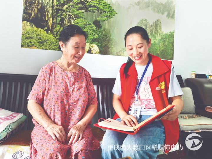 社工回访打通服务群众“最后一米”