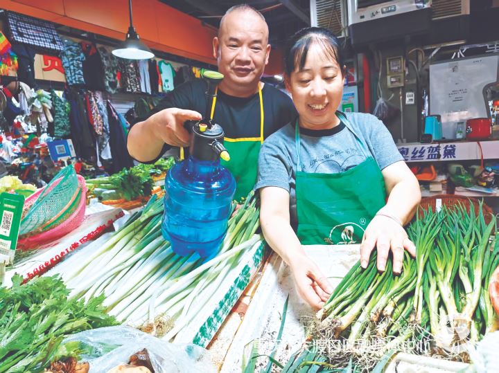 十年“菜摊人生”从漂泊无依到大渡口稳稳扎根