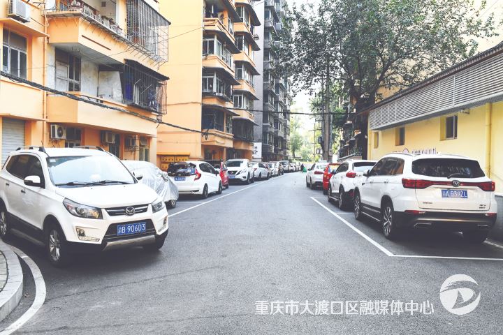 区公安分局：堵疏结合破解“停车难、停车乱”