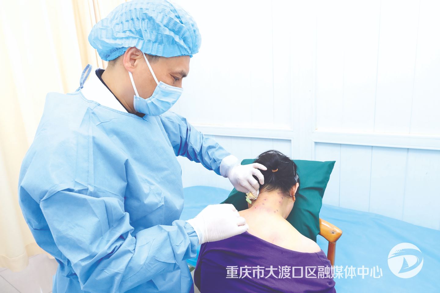 重钢总医院：20分钟针刀治疗 让学生重回课堂