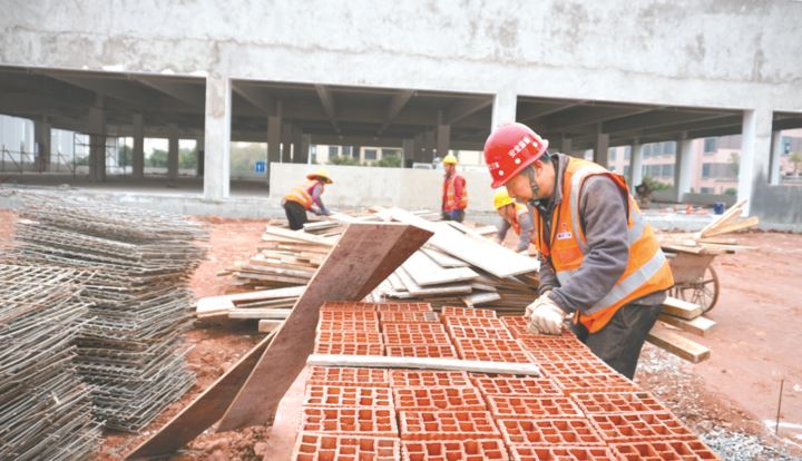 苏文电能成渝地区综合能源站建设运营总部项目：进度突破60%，预计明年4月完工