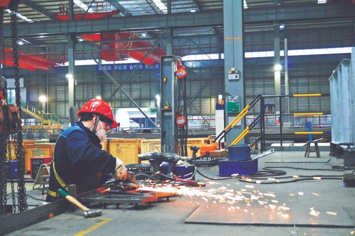 三峰卡万塔打响年度收官战