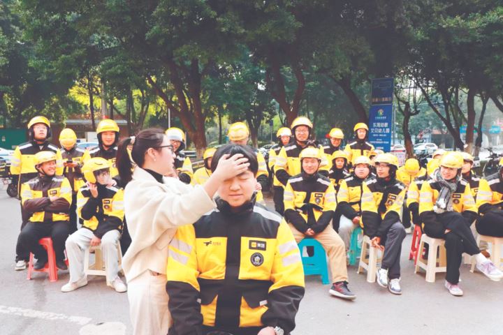 1100支队伍,11万名志愿者!