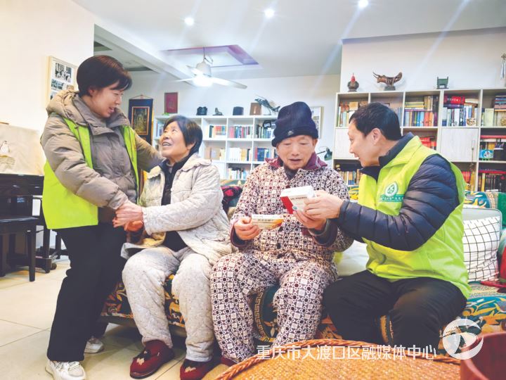 春晖路街道：“银龄”善解千千结
