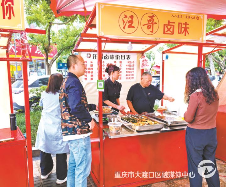 春晖路街道松青路社区:空地变惠民集市 烟火气里暖民心